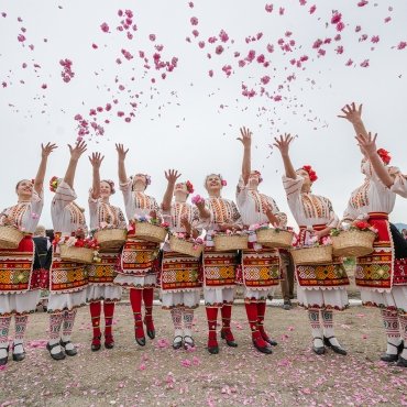 Excursie Circuit 2 zile - Festivalul Trandafirilor Kazanlak, 7-8 Iunie 