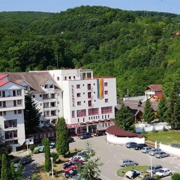 🍂 Balul Gospodarilor la Geoagiu-Băi – relaxare, plimbări și petrecere | 23–25 octombrie 2026