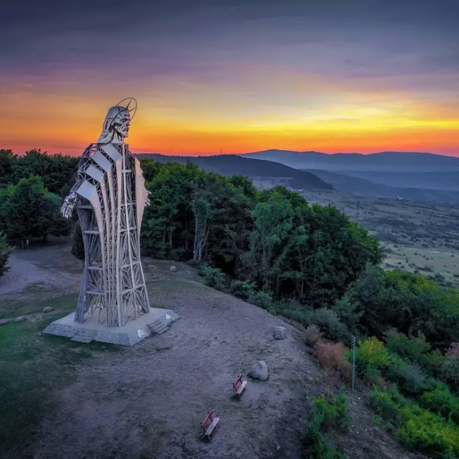 Excursie o zi in Transilvania - Statuia Inima lui Isus de pe Vf. Gordon si Mini Park Transilvania +Insect Park, 20 Iulie 2025