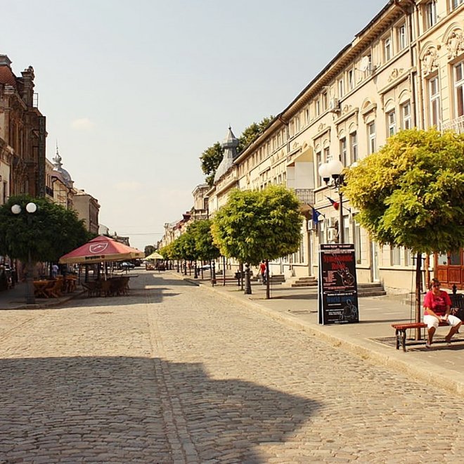 Oferta: 50% Reducere la a 2-a Persoana 💣 Excursie o zi - Braila - Istorie si Poveste