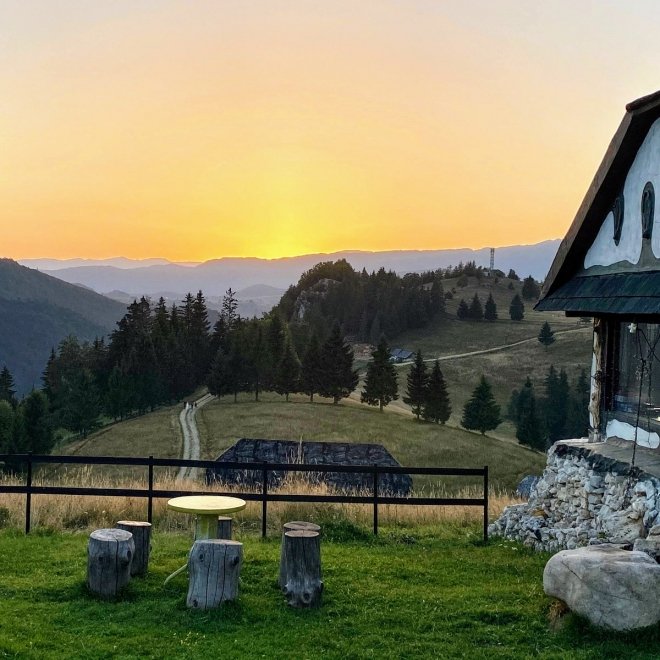 Oferta: 50% Reducere la a 2-a Persoana 💣 Excursie o zi - Castelul Bran - Amfiteatrul Transilvaniei, 13 Iulie