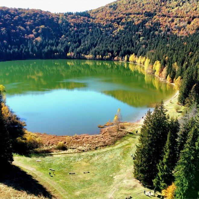Oferta: 50% Reducere la a 2-a Persoana 💣 Excursie o zi - Lacul Sfanta Ana si Tinovul Mohos, 30 August 