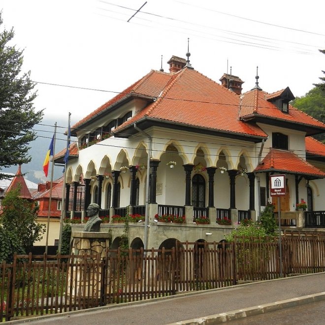 Oferta: 50% Reducere la a 2-a Persoana 💣 Excursie o zi - Descopera Frumusetea si Istoria din Valea Prahovei, 6 Iulie