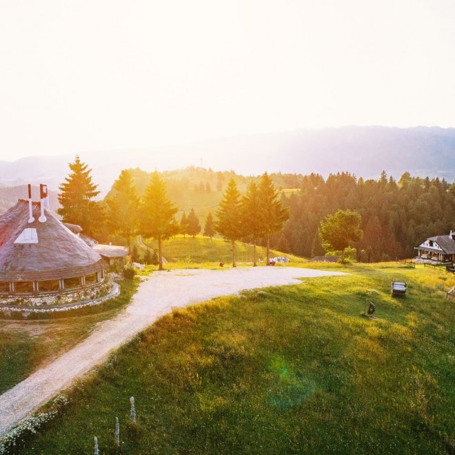 ✨ Excursie de 1 zi – Prapastiile Zarnestiului & Amfiteatrul Transilvania, 20 sept.