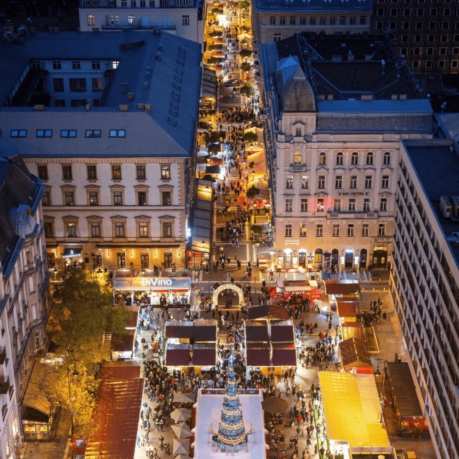 Targul de Craciun Budapesta - Viena | Hotel Ibis 3* - 4 zile - Autocar | 2025