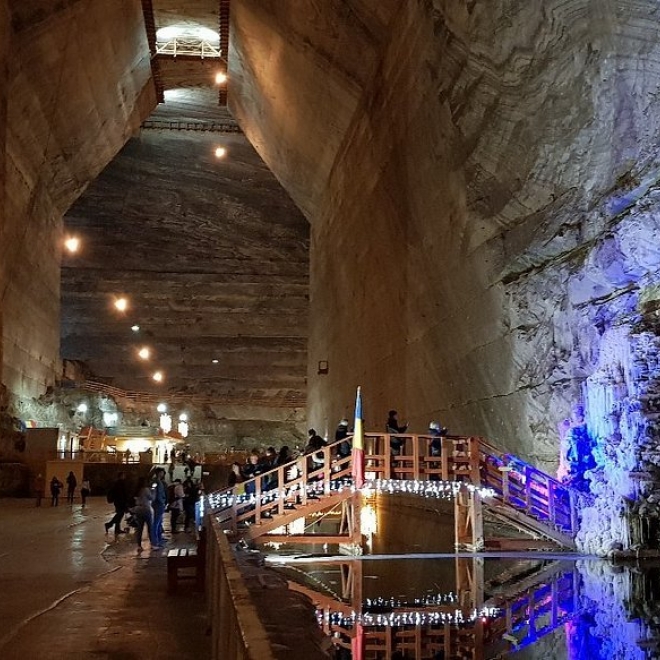 🌿 SALINĂ ȘI MĂNĂSTIRI – O ZI DE SUFLET ÎN PRAHOVA 🌿 - 21 martie 2026 | Transport autocar 