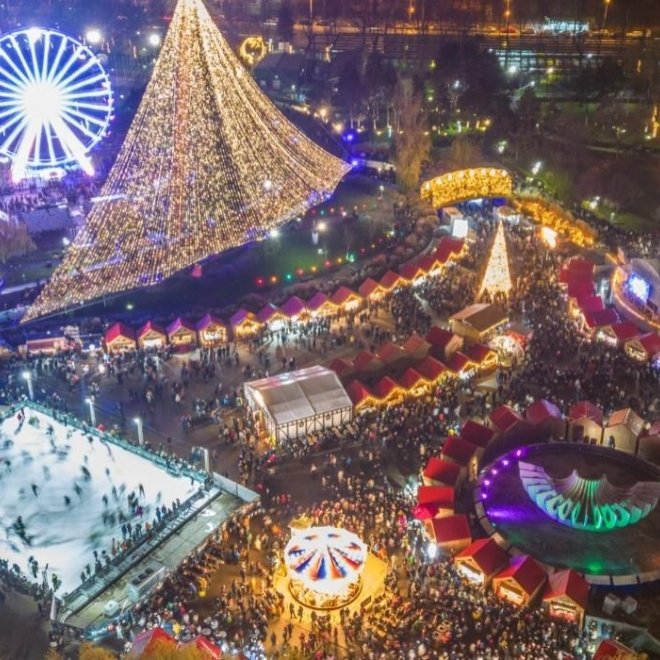 Târgul De Craciun de la Bucuresti + Gradina Botanica Frumoasa si Bestia, 15 decembrie, Excursie de o Zi cu Autocarul